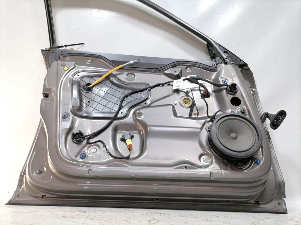 Audi A3 8P original T&uuml;r vorn links LY1P Dakotagrau Metallic Sportback 5 T&uuml;rer Rohbau BJ12